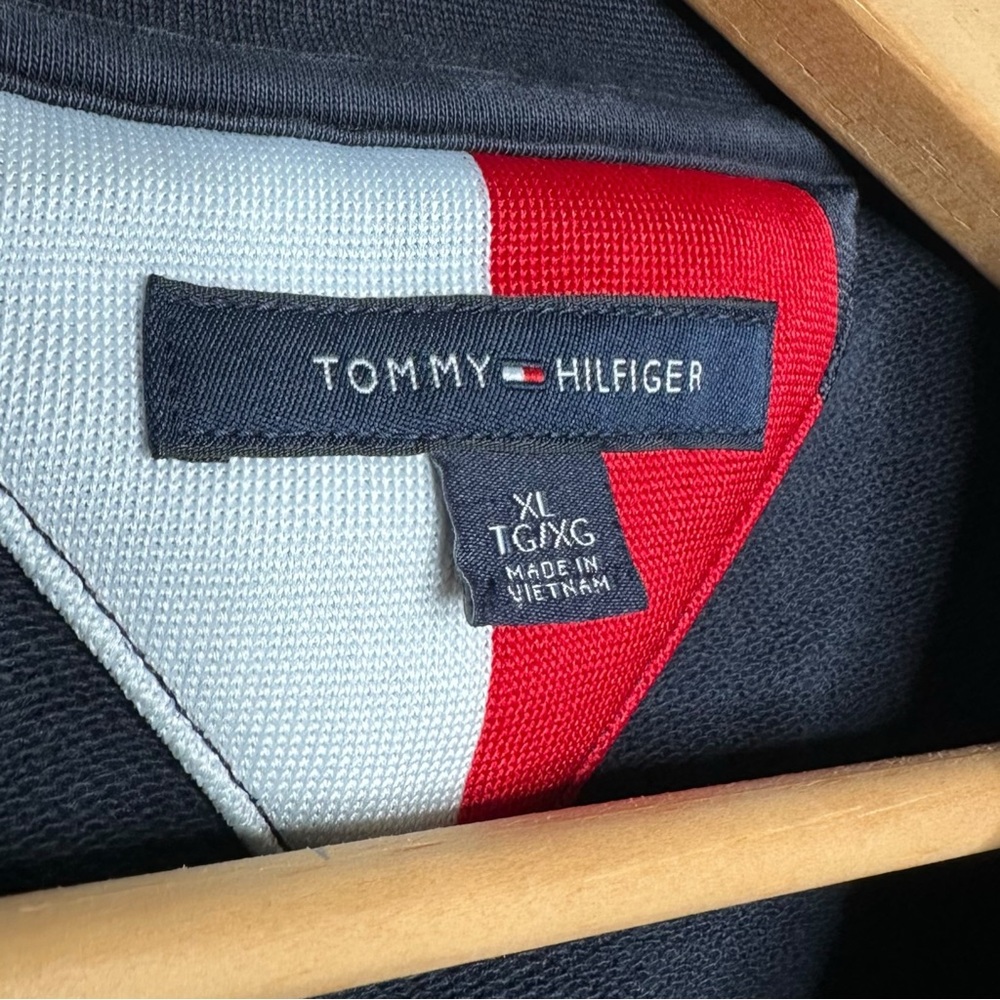 Tommy Hilfiger big logo Crewneck sweatshirt - Picture 6 of 8